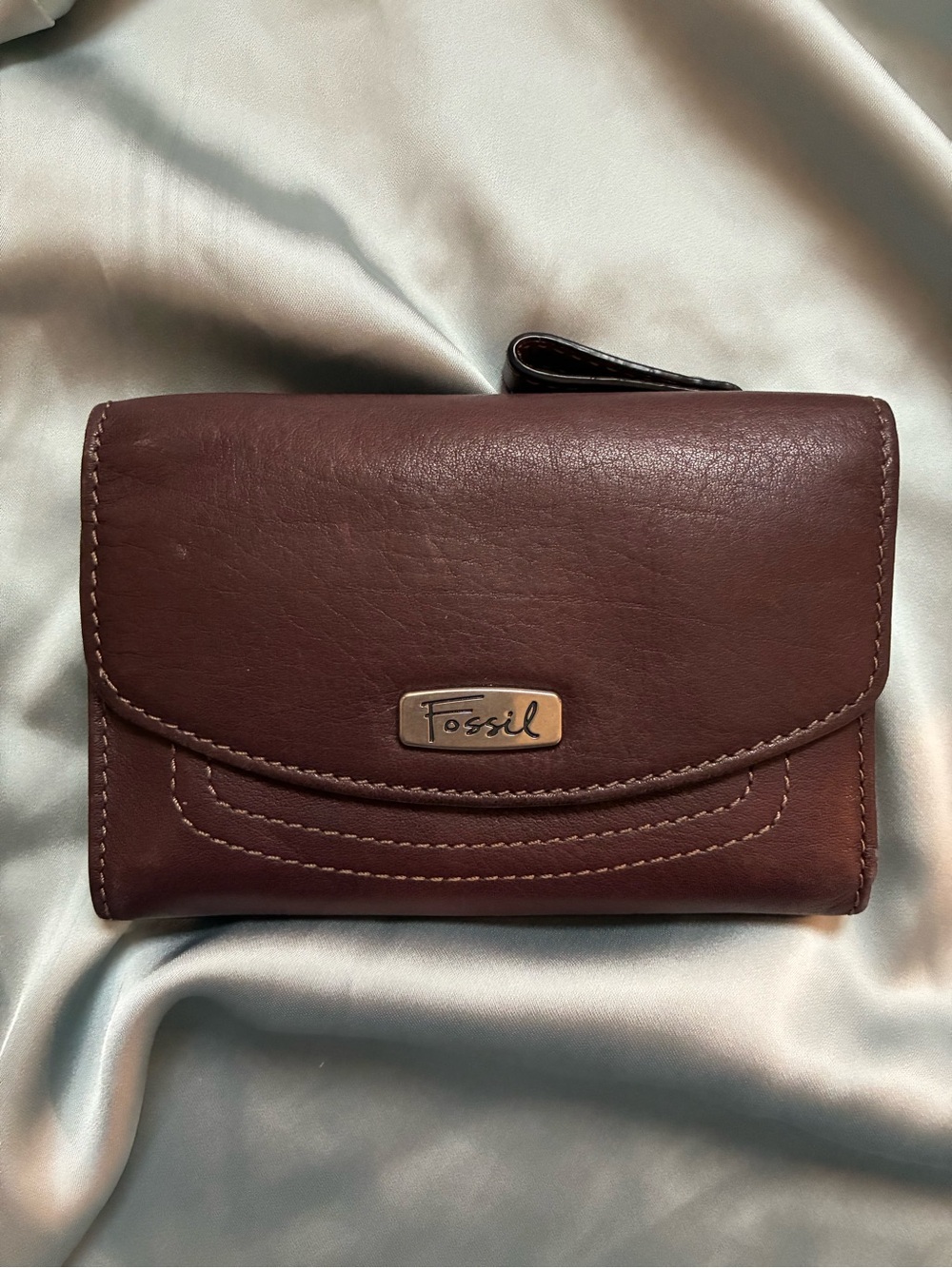 Vintage Leather Fossil Trifold Wallet Snap Closure